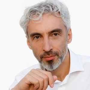 Павел Антипов